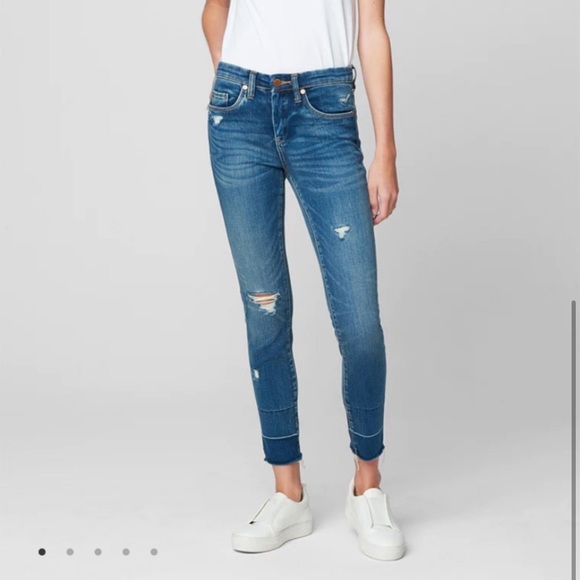 Denim - Blank NYC distressed mid rise cropped skinny jeans 29